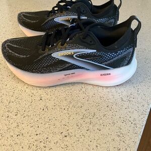 Brooks Black and White Athletic Shoes